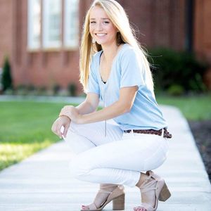 Meet your Posher, Natalie